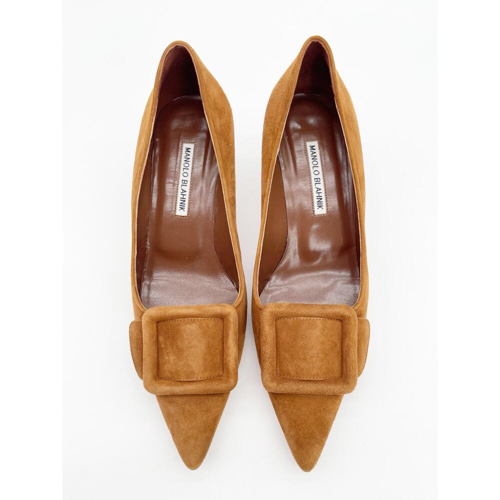 Manolo Blahnik Maysale Camel Tan Suede Buckle Pointed Toe Kitten Heels IT 39.5 - Picture 6 of 11